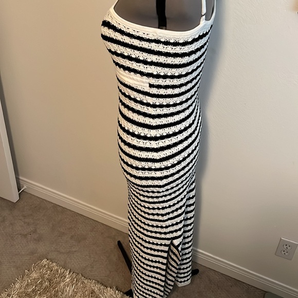 Crochet black-and-white dress - Picture 3 of 9